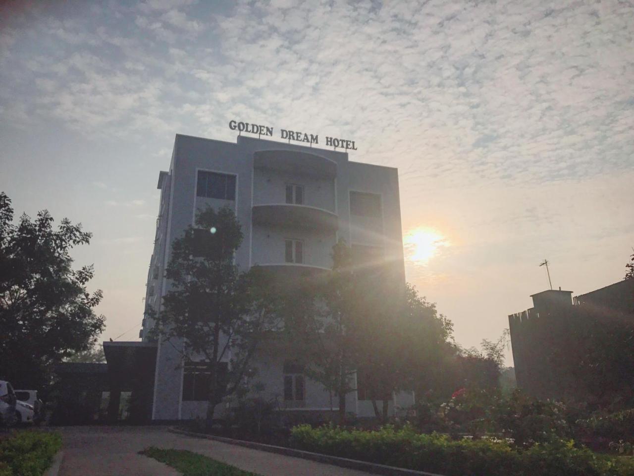 Golden Dream Hotel Mawlamyine Exterior photo